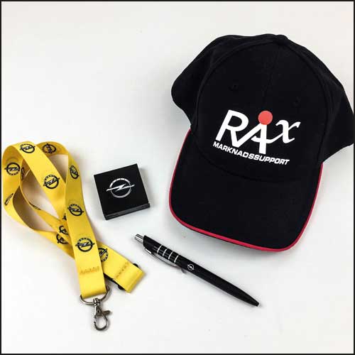 Med rätt profilprodukter syns ditt företag varje dag – på kontoret, i vardagen och hos kunderna. En smart investering som skapar igenkänning, bygger relationer och förlänger ditt budskap långt efter första mötet.